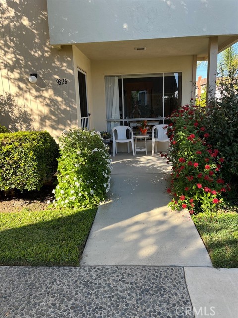 Detail Gallery Image 1 of 26 For 9826 Coral Cove Cir, Huntington Beach,  CA 92646 - 3 Beds | 1/1 Baths