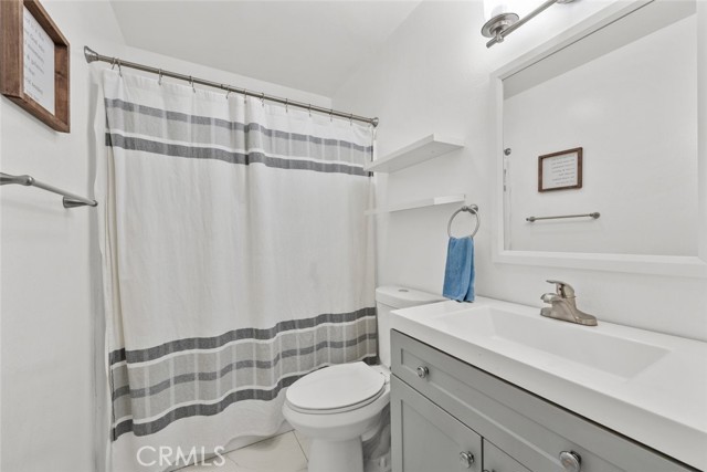10331 Lindley Avenue, Porter Ranch CA: https://media.crmls.org/medias/6eaa9012-0c27-425f-bfac-04e2da19af1a.jpg