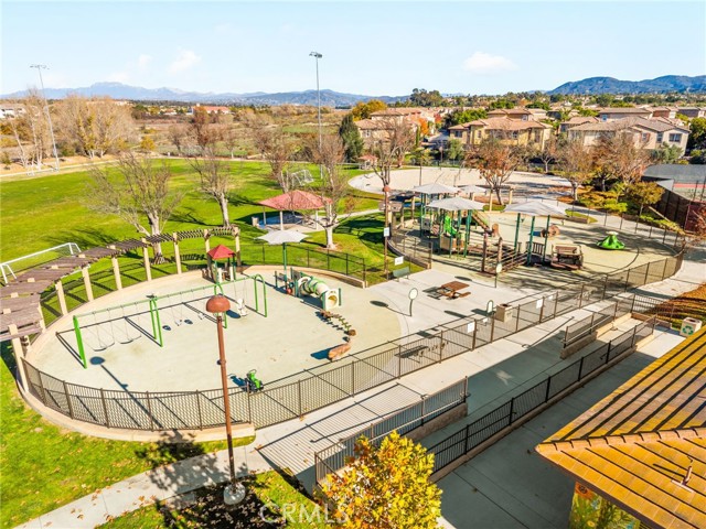 Detail Gallery Image 35 of 47 For 31210 Strawberry Tree, Temecula,  CA 92592 - 3 Beds | 2/1 Baths