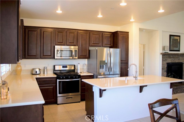 Detail Gallery Image 13 of 29 For 218 Crimson Cir, Big Bear City,  CA 92314 - 3 Beds | 2 Baths