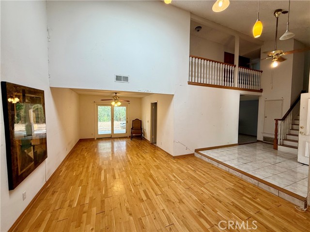 Detail Gallery Image 8 of 25 For 6618 Smoke Tree Ave, Oak Park,  CA 91377 - 4 Beds | 3 Baths