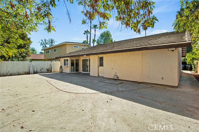 Detail Gallery Image 23 of 25 For 18123 Delano St, Tarzana,  CA 91335 - 3 Beds | 2 Baths