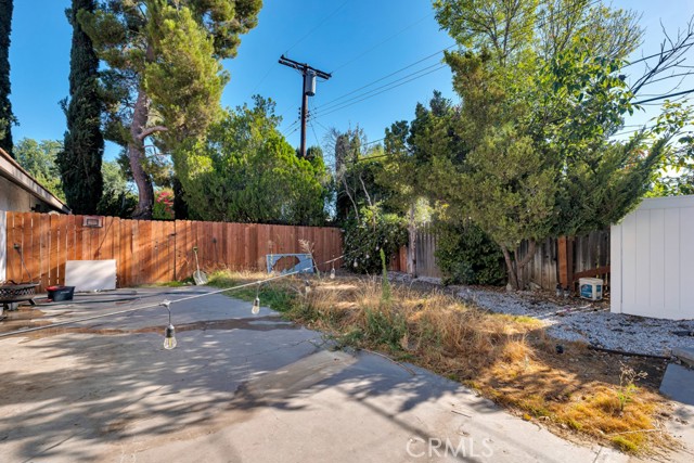 Detail Gallery Image 34 of 35 For 10122 Jovita Ave, Chatsworth,  CA 91311 - 5 Beds | 3 Baths