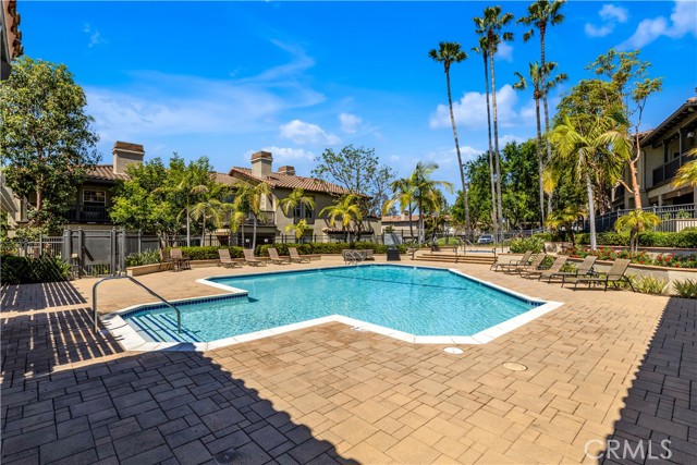 Detail Gallery Image 17 of 19 For 175 via Contento, Rancho Santa Margarita,  CA 92688 - 2 Beds | 2 Baths