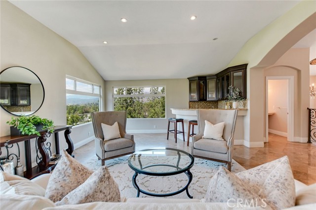 Detail Gallery Image 11 of 62 For 770 S Tonopah Ct, San Dimas,  CA 91773 - 5 Beds | 5 Baths