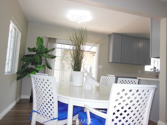 4956 Revlon Drive, La Canada Flintridge CA: https://media.crmls.org/medias/6eaeb896-7ad0-4e1b-9c35-519c800966a4.jpg
