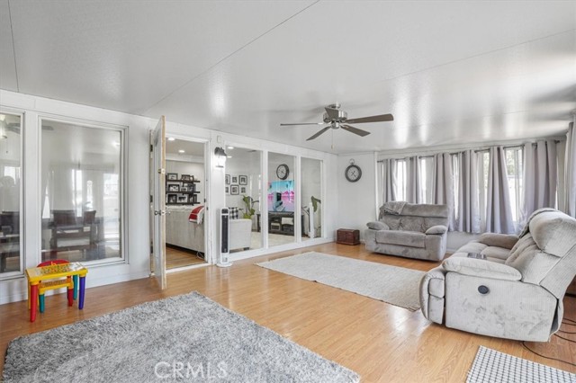 Detail Gallery Image 23 of 29 For 16038 Devonshire St, Granada Hills,  CA 91344 - 3 Beds | 2 Baths