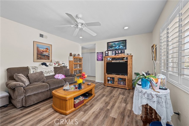 9152 Lakeview Road, Lakeside CA: https://media.crmls.org/medias/6eb04aab-9f6e-451c-a7de-94946e4a612c.jpg