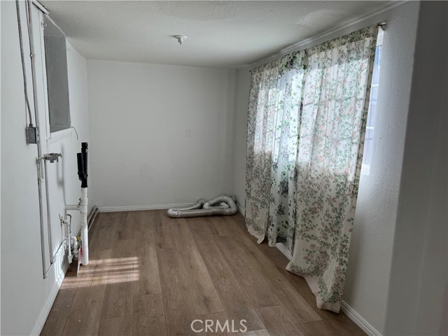 Detail Gallery Image 10 of 13 For 3718 Byron, Corona,  CA 92879 - 3 Beds | 1 Baths