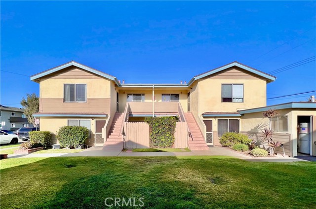 1040 Valencia Street, Costa Mesa CA: https://media.crmls.org/medias/6eb08f6e-2be9-4fba-8fac-bbc41510f210.jpg