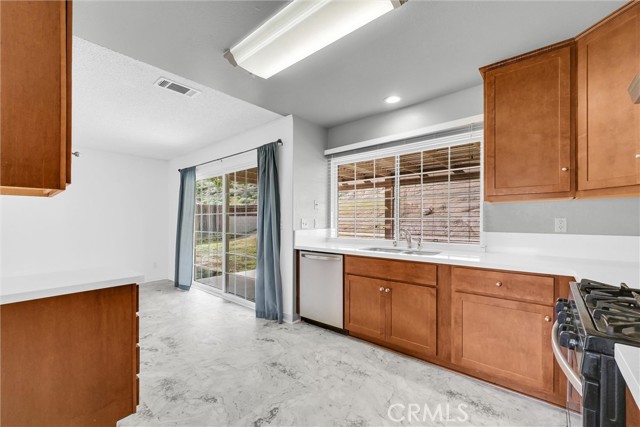 Detail Gallery Image 18 of 39 For 4549 Pinto, Jurupa Valley,  CA 92509 - 3 Beds | 2 Baths