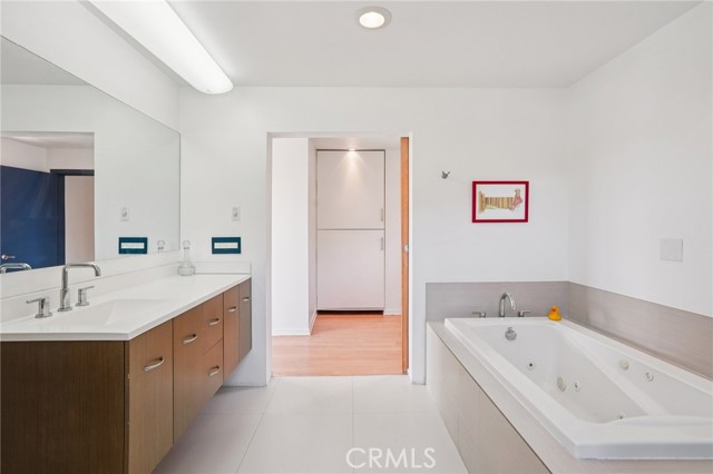 3640 Roseview Avenue, Los Angeles CA: https://media.crmls.org/medias/6eb1adc2-151a-4e5d-9686-df810733763b.jpg