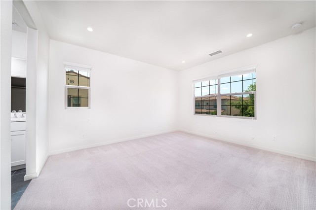 102 Anthology, Irvine CA: https://media.crmls.org/medias/6eb1d786-5e58-414a-8191-ea7db93a23a4.jpg