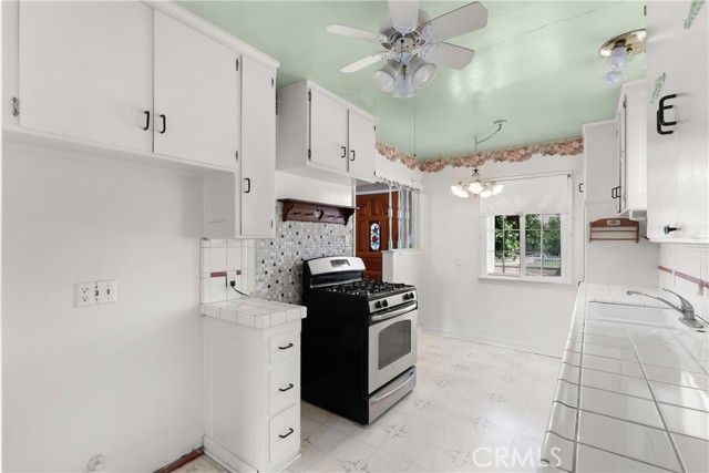 Detail Gallery Image 10 of 33 For 4014 W 175th Pl, Torrance,  CA 90504 - 3 Beds | 1 Baths