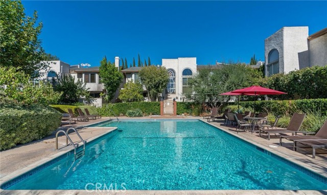 Detail Gallery Image 19 of 25 For 5327 Coldwater Canyon Ave #D,  Sherman Oaks,  CA 91401 - 2 Beds | 2/1 Baths