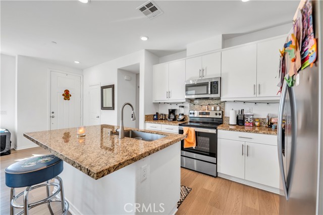 Detail Gallery Image 9 of 36 For 36351 Elizabeth, Wildomar,  CA 92595 - 3 Beds | 2/1 Baths