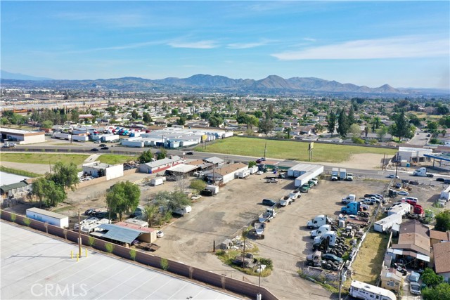 Detail Gallery Image 2 of 6 For 1966 W Rialto, San Bernardino,  CA 92410 - – Beds | – Baths