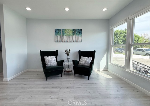 Detail Gallery Image 15 of 24 For 11243 Mclennan, Granada Hills,  CA 91344 - 3 Beds | 3 Baths