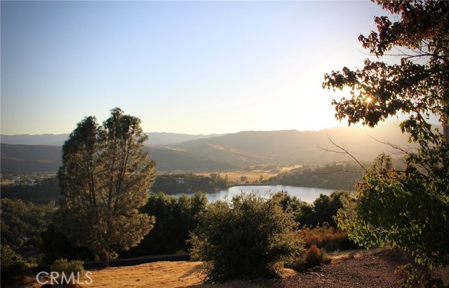 Detail Gallery Image 39 of 69 For 19383 Stonegate Rd, Hidden Valley Lake,  CA 95467 - 4 Beds | 3 Baths