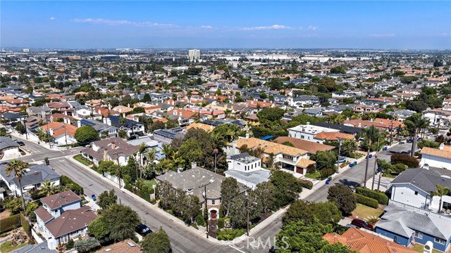 1603 5th Street, Manhattan Beach, California 90266, 5 Bedrooms Bedrooms, ,4 BathroomsBathrooms,Residential,Sold,5th,OC24182224