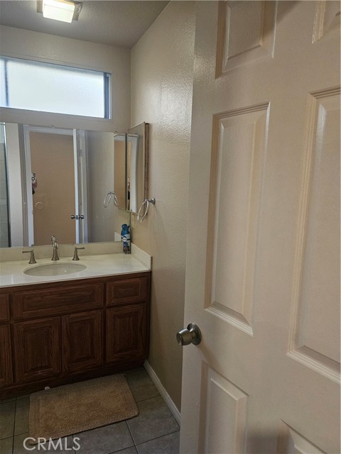 Detail Gallery Image 2 of 6 For 12 Crockett, Irvine,  CA 92620 - 4 Beds | 5/1 Baths