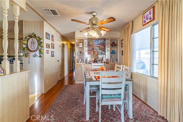 Detail Gallery Image 10 of 41 For 4095 Fruit St #328,  La Verne,  CA 91750 - 2 Beds | 2 Baths