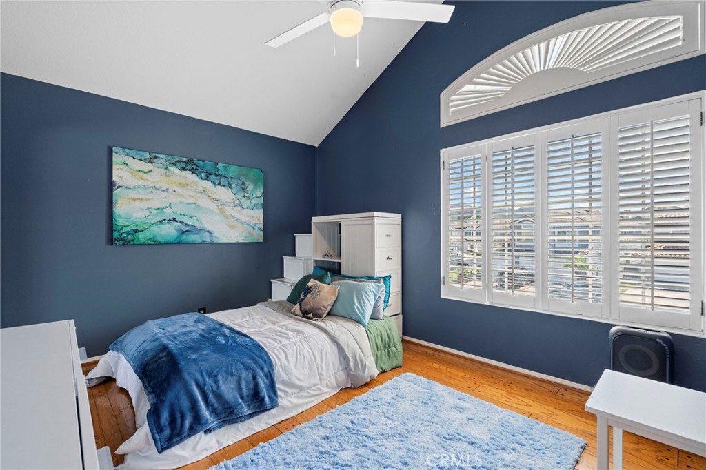 MLS #OC25192282 image #33