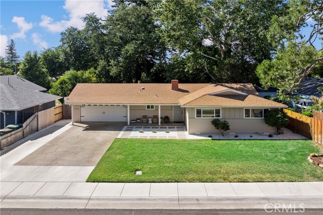 Detail Gallery Image 1 of 32 For 1582 Hawthorne Avenue, Chico,  CA 95926 - 3 Beds | 1/1 Baths