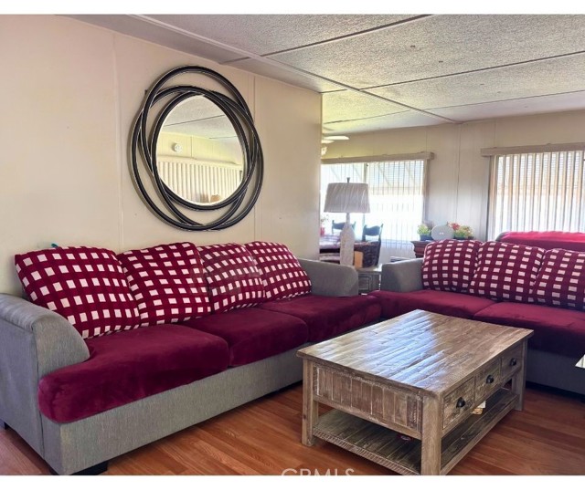 521 San Mateo Circle, Hemet CA: https://media.crmls.org/medias/6eba7122-2a8a-4f47-8d2a-48616ba55a69.jpg
