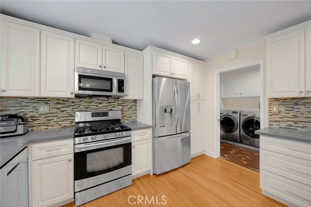 Detail Gallery Image 18 of 45 For 1627 Oak Tree Lane, Glendora,  CA 91741 - 3 Beds | 2/1 Baths