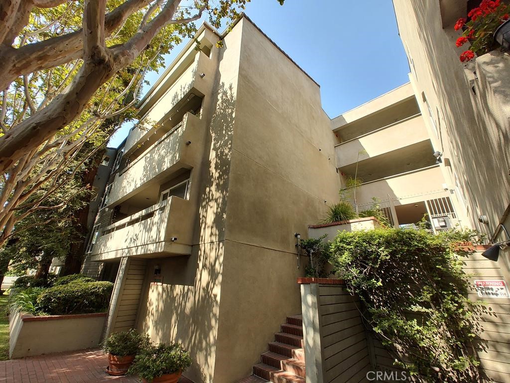 1888 Greenfield Avenue #301
