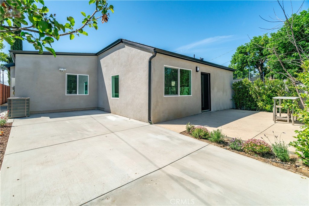 1330 N Lincoln StreetBurbank img 22