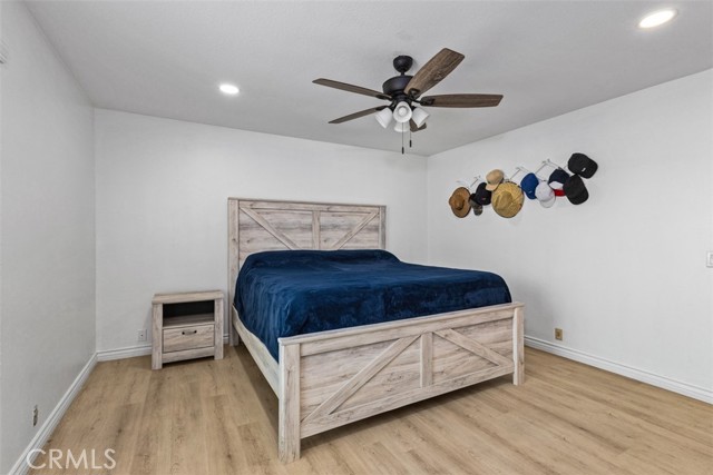 Detail Gallery Image 13 of 22 For 9121 Madeline Dr, Huntington Beach,  CA 92646 - 4 Beds | 2/1 Baths