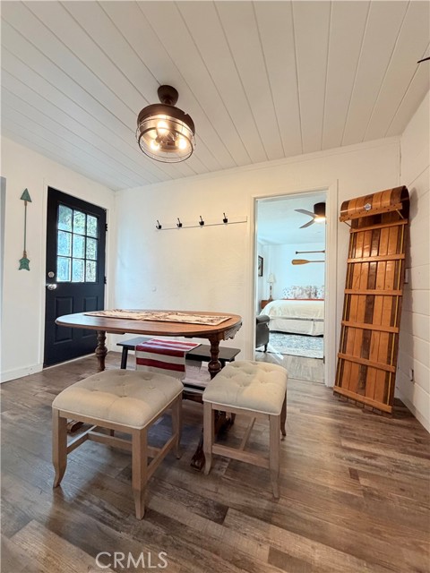 Image 26 of 52 For 926 Kuffel Canyon