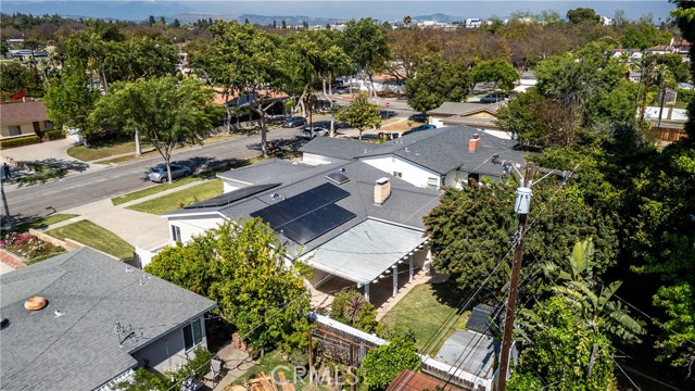 1626 Grove Place, Fullerton CA: https://media.crmls.org/medias/6ebe7ada-d9ea-4780-b09d-106f18c9ba84.jpg