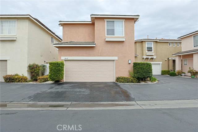 Detail Gallery Image 2 of 23 For 2062 W Blue Violet Ct, Anaheim,  CA 92801 - 3 Beds | 2/1 Baths