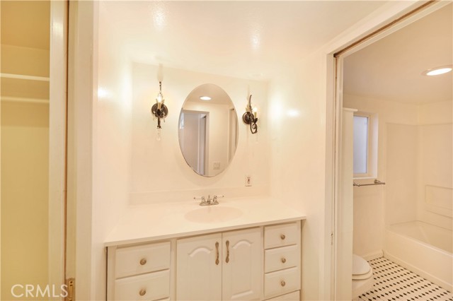 32012 Coast, Laguna Beach CA: https://media.crmls.org/medias/6ebf7c6c-af96-4542-afc6-cb1c508b8645.jpg