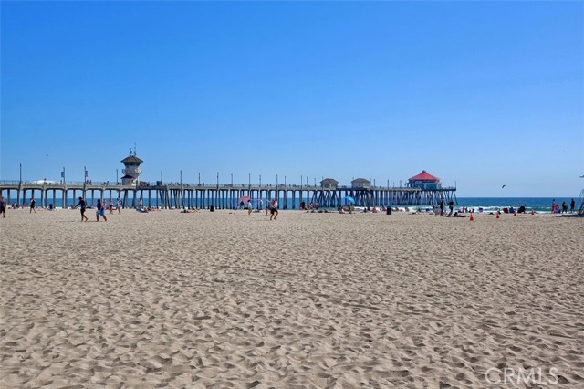 117 Alabama Street, Huntington Beach CA: https://media.crmls.org/medias/6ec0d9ec-fcbc-492b-8141-2449d97bb95b.jpg