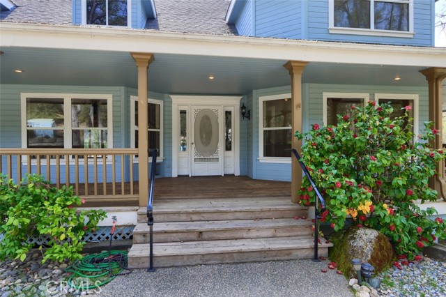 Detail Gallery Image 4 of 75 For 46580 Vista Del Rio, Oakhurst,  CA 93644 - 3 Beds | 3/1 Baths