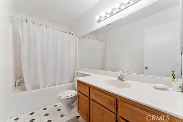 Detail Gallery Image 13 of 21 For 2874 W Calle Vista Dr, Rialto,  CA 92377 - 4 Beds | 2 Baths