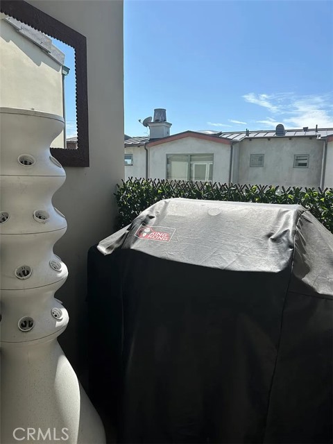 Detail Gallery Image 25 of 43 For 433 Marine #B,  Manhattan Beach,  CA 90266 - 3 Beds | 4 Baths