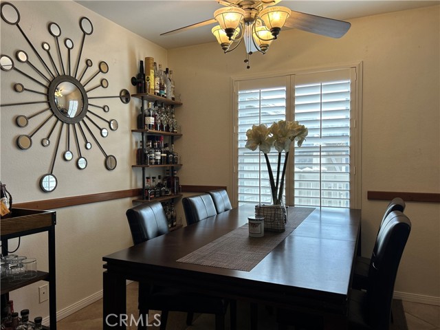 16041 Warmington Lane, Huntington Beach CA: https://media.crmls.org/medias/6ec46f91-7c1b-44c6-a768-ac21708c59e9.jpg
