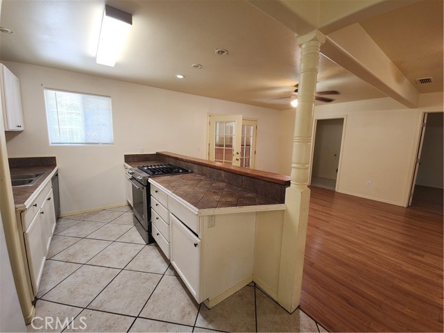 404 San Mateo Avenue, Gerber CA: https://media.crmls.org/medias/6ec4e9dd-631c-48c9-985d-de92e6ee3784.jpg