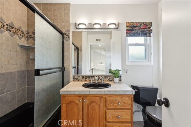Detail Gallery Image 20 of 47 For 27959 Palmetto Ridge Dr, Valencia,  CA 91354 - 4 Beds | 2/1 Baths