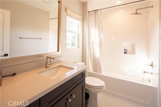 Detail Gallery Image 6 of 28 For 3827 Laurita Ave, Pasadena,  CA 91107 - 5 Beds | 5 Baths