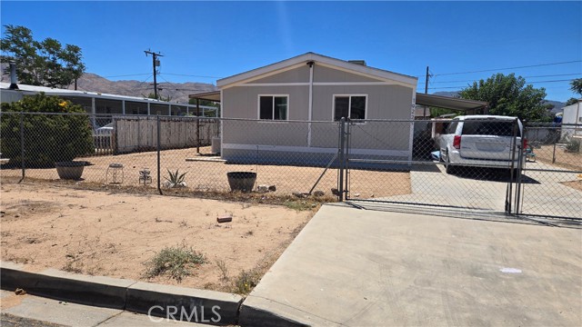 19221 Westlawn Street, Hesperia CA: https://media.crmls.org/medias/6ec766ba-6d87-4aba-b410-91b6afc7b0f6.jpg