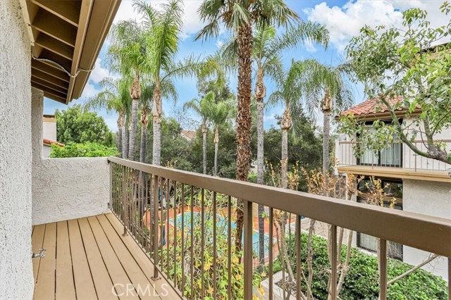 23467 Park Sorrento, Calabasas CA: https://media.crmls.org/medias/6ec816fc-26bf-4b2f-b3e5-121ace91d196.jpg