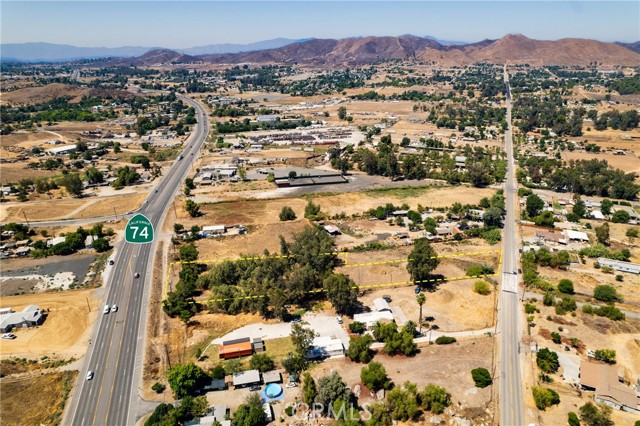 Detail Gallery Image 5 of 8 For 24603 Highway 74, Perris,  CA 92570 - – Beds | – Baths