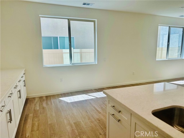 Detail Gallery Image 8 of 32 For 3210 S Jasper Paseo, Ontario,  CA 91761 - 3 Beds | 2/1 Baths