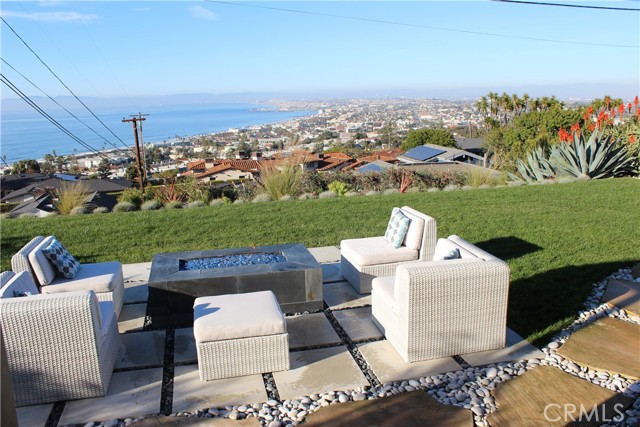 Detail Gallery Image 3 of 26 For 161 via Pasqual, Redondo Beach,  CA 90277 - 3 Beds | 2 Baths